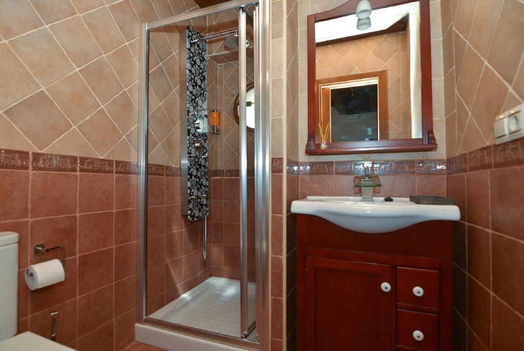 Apartamentos La Casa Del Grial Toledo Pokój zdjęcie